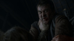 extant_GameOfThrones_4x01-TwoSwords_6069