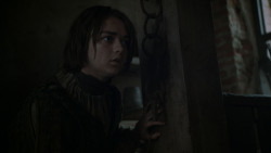 extant_GameOfThrones_4x01-TwoSwords_6070