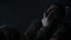 extant_GameOfThrones_4x01-TwoSwords_6079