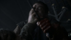 extant_GameOfThrones_4x01-TwoSwords_6092