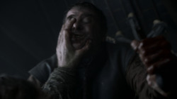 extant_GameOfThrones_4x01-TwoSwords_6093
