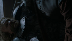 extant_GameOfThrones_4x01-TwoSwords_6095