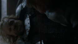 extant_GameOfThrones_4x01-TwoSwords_6105