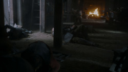 extant_GameOfThrones_4x01-TwoSwords_6118