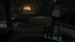 extant_GameOfThrones_4x01-TwoSwords_6119