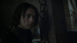extant_GameOfThrones_4x01-TwoSwords_6127