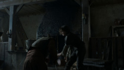 extant_GameOfThrones_4x01-TwoSwords_6131