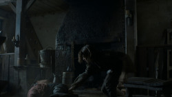 extant_GameOfThrones_4x01-TwoSwords_6133