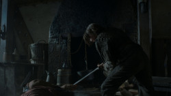extant_GameOfThrones_4x01-TwoSwords_6138