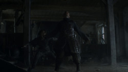extant_GameOfThrones_4x01-TwoSwords_6149