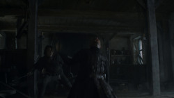 extant_GameOfThrones_4x01-TwoSwords_6150