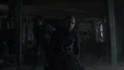 extant_GameOfThrones_4x01-TwoSwords_6152
