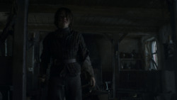 extant_GameOfThrones_4x01-TwoSwords_6159