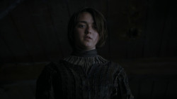 extant_GameOfThrones_4x01-TwoSwords_6171