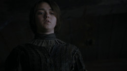 extant_GameOfThrones_4x01-TwoSwords_6177