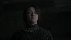 extant_GameOfThrones_4x01-TwoSwords_6196