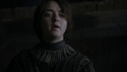 extant_GameOfThrones_4x01-TwoSwords_6202