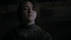 extant_GameOfThrones_4x01-TwoSwords_6210