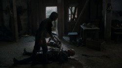 extant_GameOfThrones_4x01-TwoSwords_6212