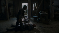 extant_GameOfThrones_4x01-TwoSwords_6214