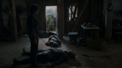 extant_GameOfThrones_4x01-TwoSwords_6232