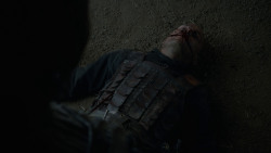 extant_GameOfThrones_4x01-TwoSwords_6236
