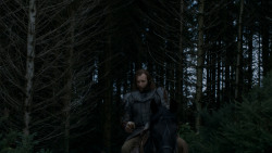 extant_GameOfThrones_4x01-TwoSwords_6252
