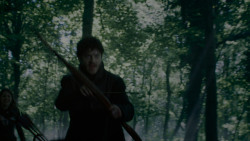 extant_GameOfThrones_4x02-TheLionAndTheRose_0082