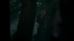 extant_GameOfThrones_4x02-TheLionAndTheRose_0090