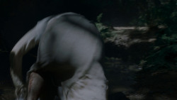 extant_GameOfThrones_4x02-TheLionAndTheRose_0107