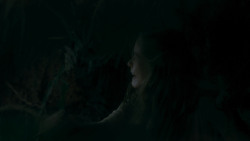 extant_GameOfThrones_4x02-TheLionAndTheRose_0113