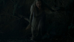 extant_GameOfThrones_4x02-TheLionAndTheRose_0126
