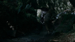 extant_GameOfThrones_4x02-TheLionAndTheRose_0128