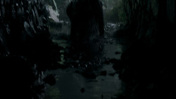 extant_GameOfThrones_4x02-TheLionAndTheRose_0130