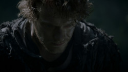 extant_GameOfThrones_4x02-TheLionAndTheRose_0256