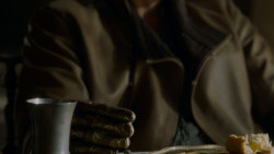 extant_GameOfThrones_4x02-TheLionAndTheRose_0282