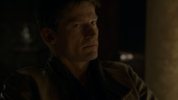extant_GameOfThrones_4x02-TheLionAndTheRose_0286