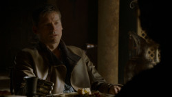 extant_GameOfThrones_4x02-TheLionAndTheRose_0296