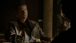 extant_GameOfThrones_4x02-TheLionAndTheRose_0297