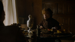extant_GameOfThrones_4x02-TheLionAndTheRose_0298