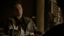 extant_GameOfThrones_4x02-TheLionAndTheRose_0310