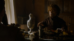 extant_GameOfThrones_4x02-TheLionAndTheRose_0332