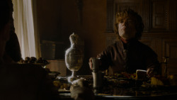 extant_GameOfThrones_4x02-TheLionAndTheRose_0333