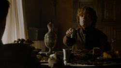 extant_GameOfThrones_4x02-TheLionAndTheRose_0340