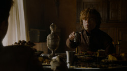 extant_GameOfThrones_4x02-TheLionAndTheRose_0341