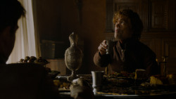 extant_GameOfThrones_4x02-TheLionAndTheRose_0342
