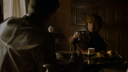 extant_GameOfThrones_4x02-TheLionAndTheRose_0349