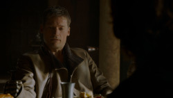 extant_GameOfThrones_4x02-TheLionAndTheRose_0364
