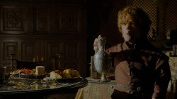 extant_GameOfThrones_4x02-TheLionAndTheRose_0370