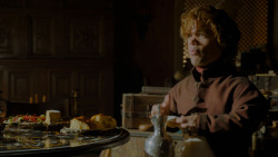 extant_GameOfThrones_4x02-TheLionAndTheRose_0371
